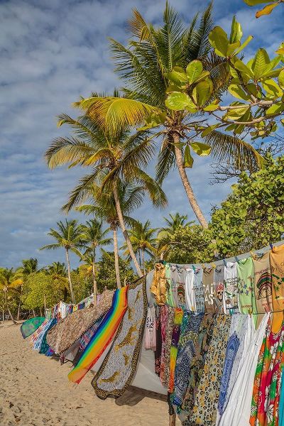 Caribbean-Grenada-Mayreau Island Vendors colorful display